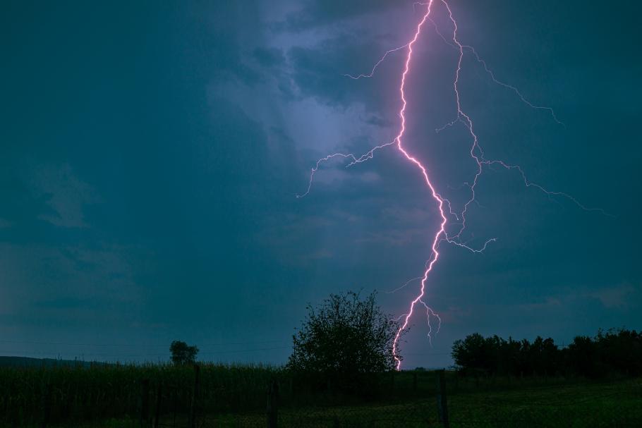nori de furtună furtuna în România