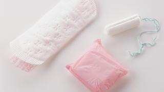 Ţara din Europa care asigură de luni dreptul femeilor la produse menstruale gratuite. Politicienii au numit legea "un far de speranță"