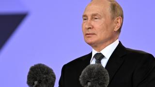 "Occidentul transformă Ucraina în carne de tun", susține Putin. Liderul rus acuză SUA că încearcă să prelungească războiul