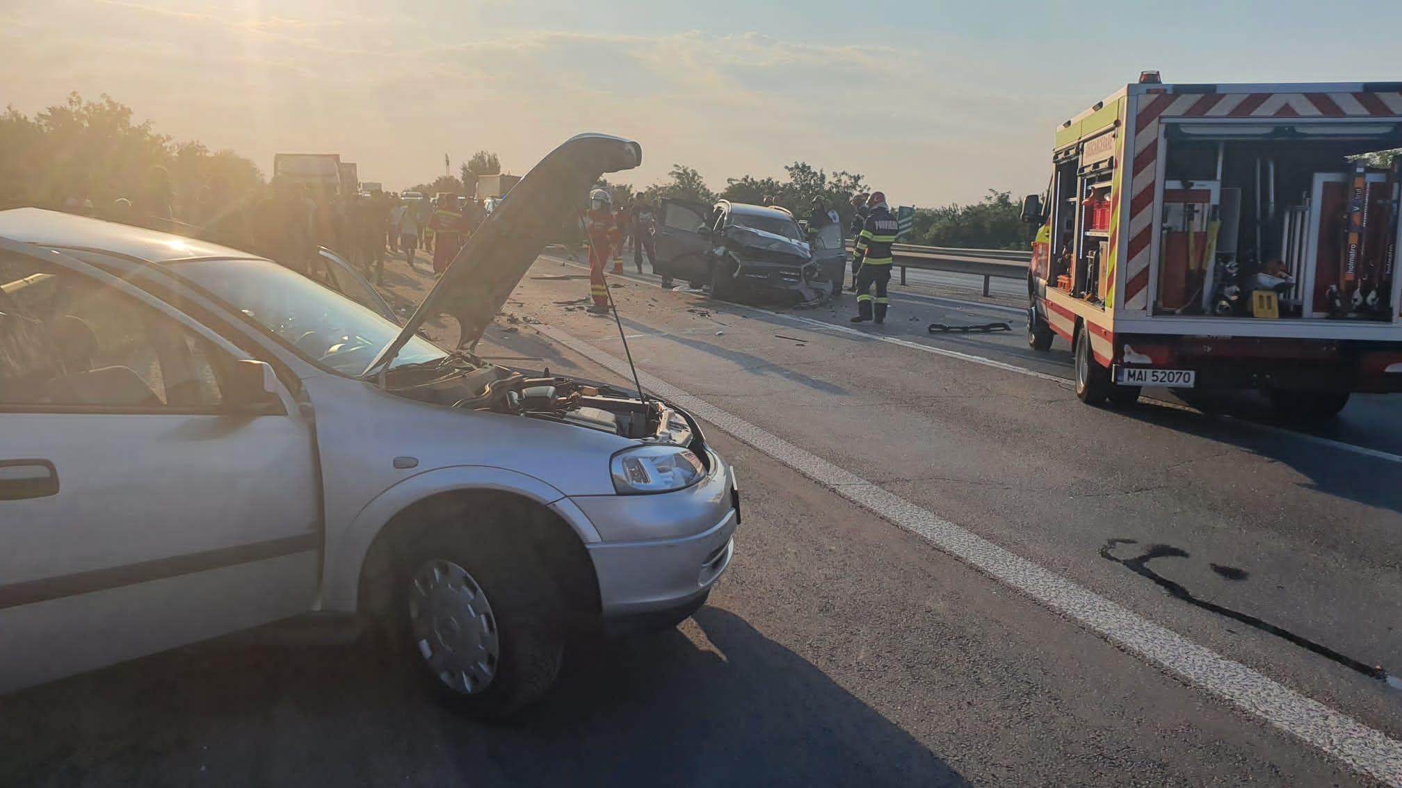 Accident cu şapte victime pe A1