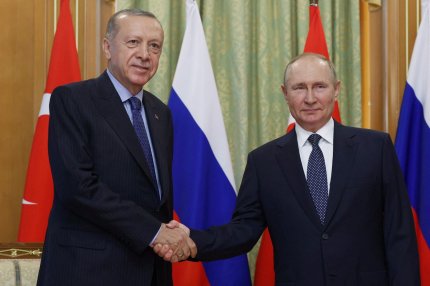 Erdogan acuză SUA că alimentează terorismul în Siria după ce Putin i-a acuzat pe americani că fură petrol din Siria