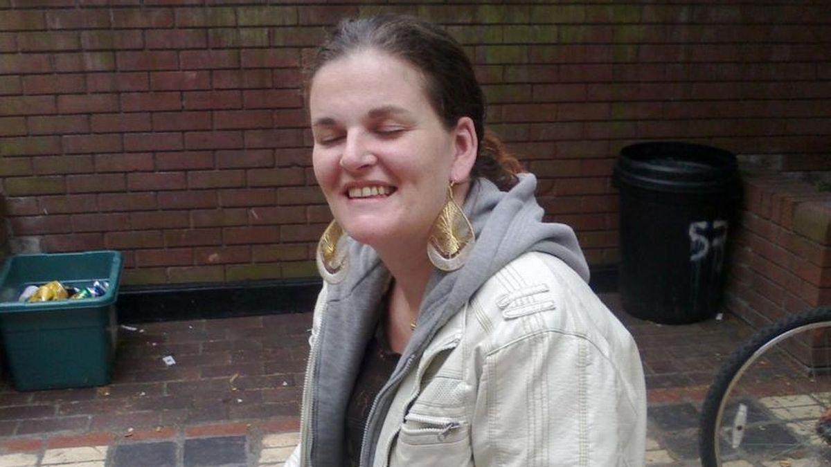 Vecinul său a sesizat un miros neobișnuit și a sunat la poliție