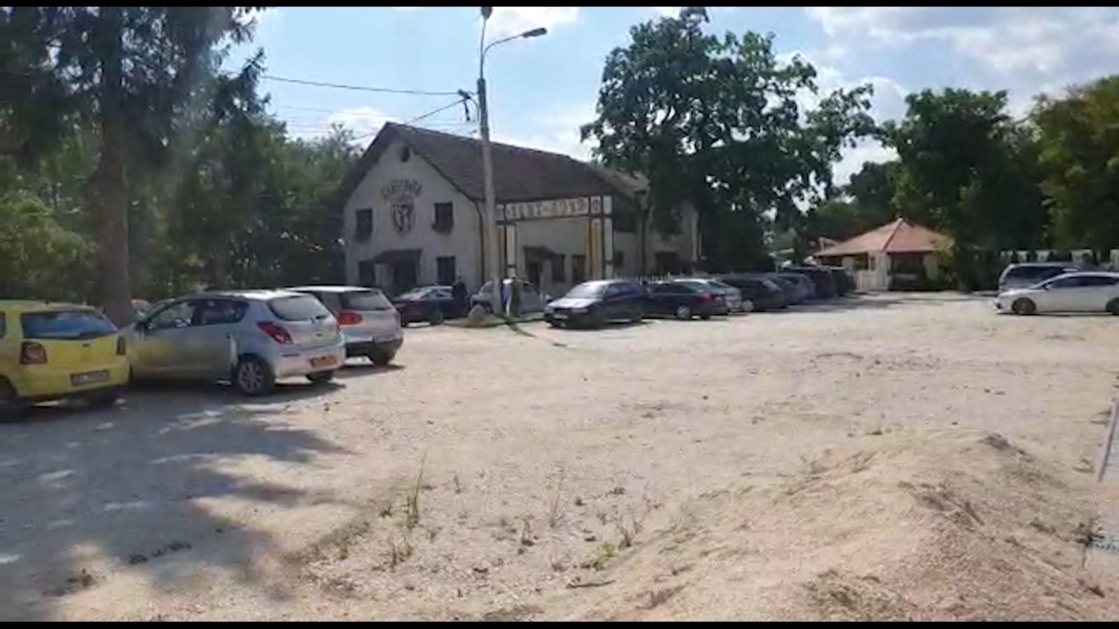 Un tânăr de 19 ani din Mureş a dat cu maşina peste un bărbat, în timp ce fugea de la un scandal