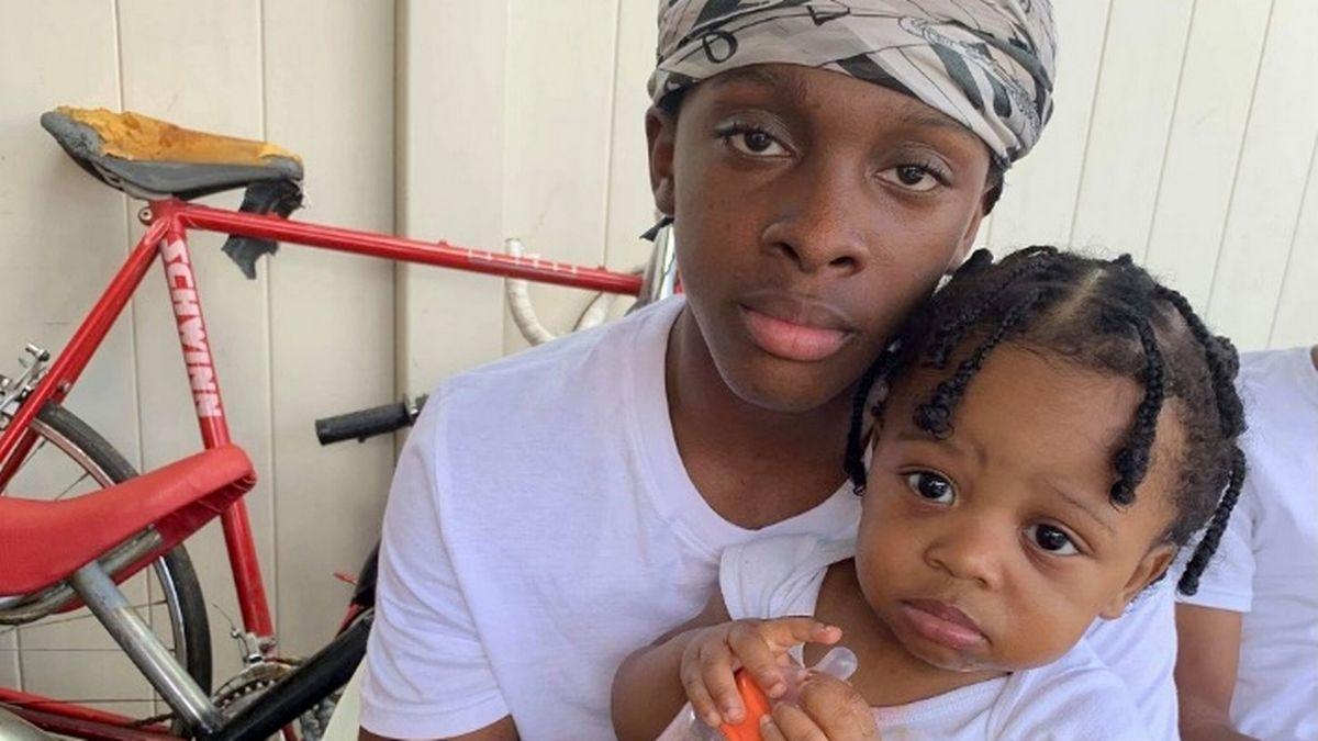 Cauza morții copilașului a fost listată ca „traumă severă a capului și răni interne”