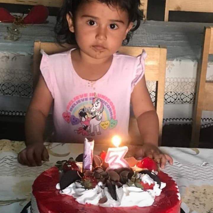 Unul din participanții la înmormântare a observat că panoul de sticlă al sicriului era aburit