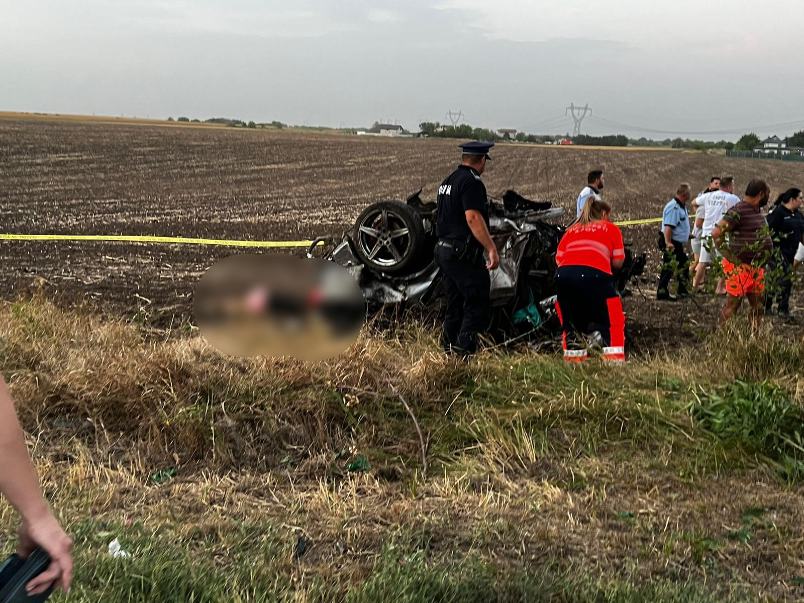 O familie cu doi copii şi-a găsit sfârşitul într-un teribil accident în Frumuşani