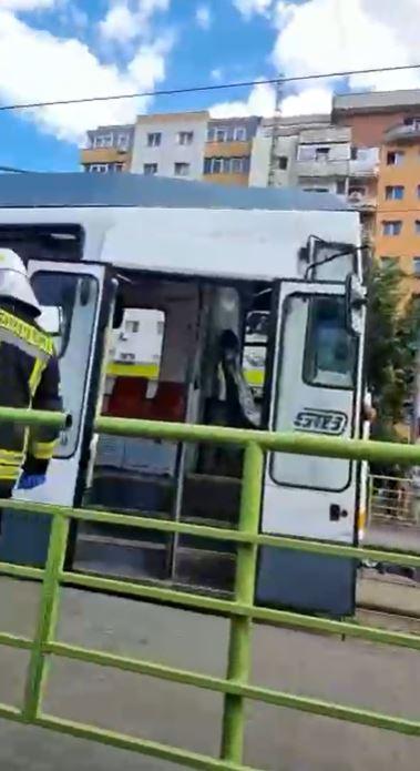 Tânăra călcată de tramvai