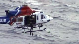 Un marinar a supraviețuit 16 ore în interiorul bărcii sale răsturnate. Operațiune de salvare "aproape imposibilă" în Oceanul Atlantic