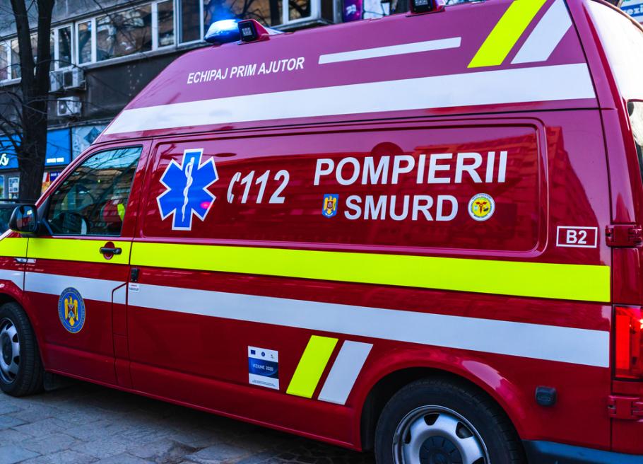 Tragedie într-o fabrică din Olt. Un muncitor a murit strivit de două ţevi metalice Tragedie într-o fabrică din Olt. Un muncitor a murit strivit de două ţevi metalice