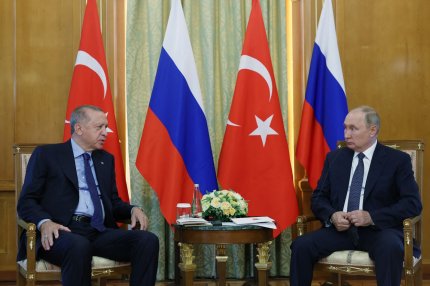 Prima vizită a unui preşedinte de stat NATO în Rusia, de la începutul războiului: Erdogan vrea să deschidă împreună cu Putin o nouă "pagină" în relaţiile Turcia-Rusia