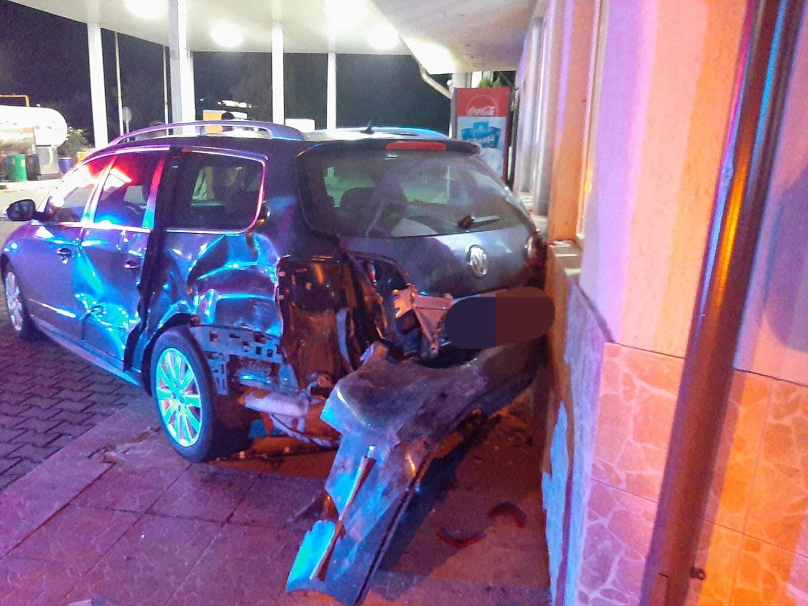 Tânărul de 16 ani, pasager în maşina groazei din Cobadin, a murit la două zile de la accident