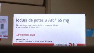 Câți români au mers în farmacii pentru a primi iodura de potasiu. Rafila, acuzat că a creat panică și isterie