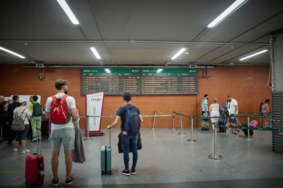 Spania anunţă călătorii gratuite cu trenul