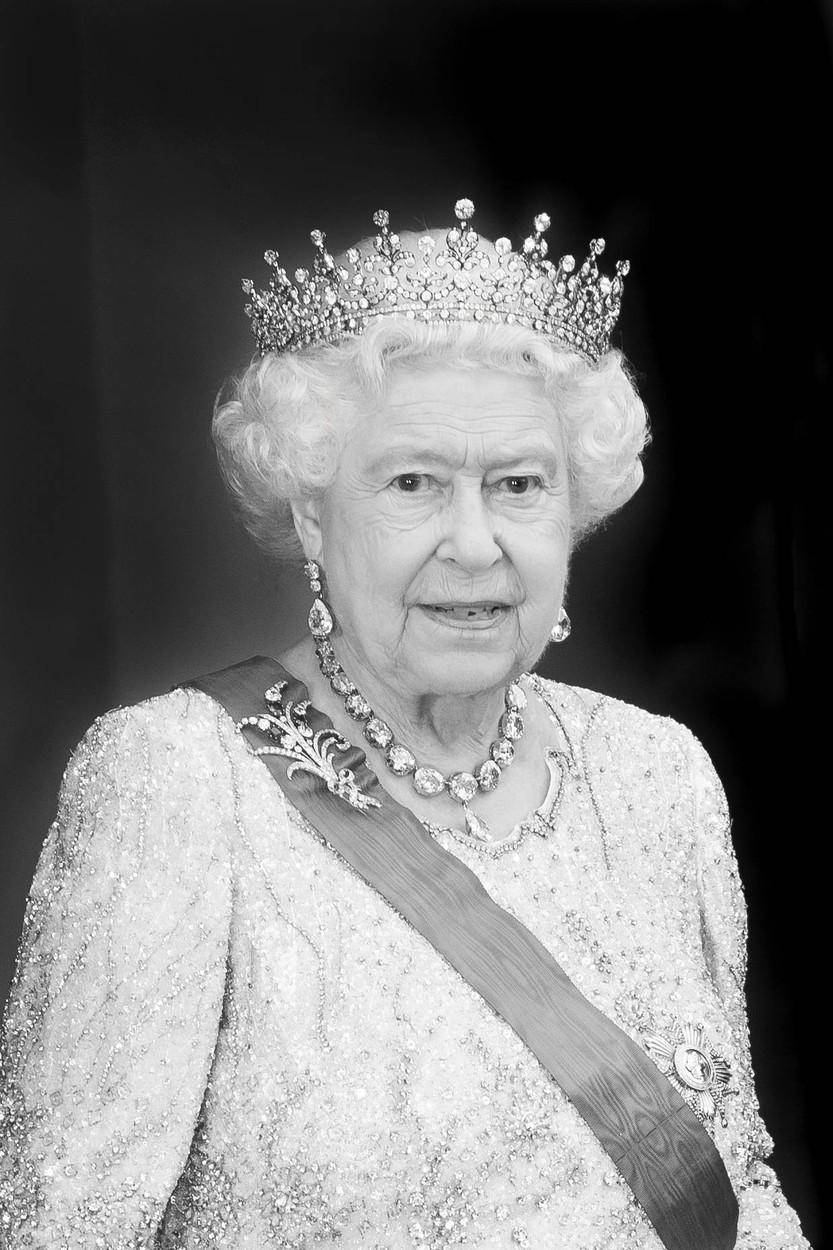 Planurile detaliate  au intratîn acțiune după moartea Reginei cu numele de cod „Operațiunea London Bridge”.