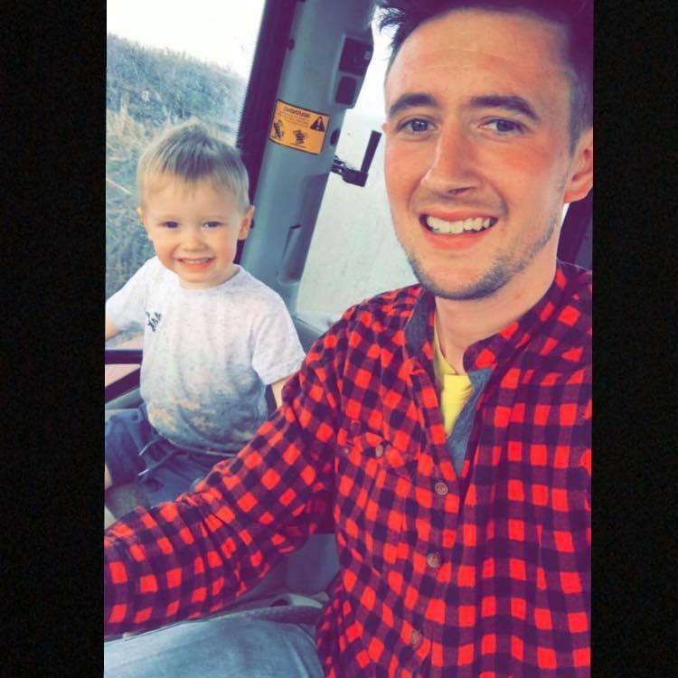 Guto a spus într-o declarație că plănuia să-l ia cu el pe Ianto la livrare, dar copilul s-a răzgândit