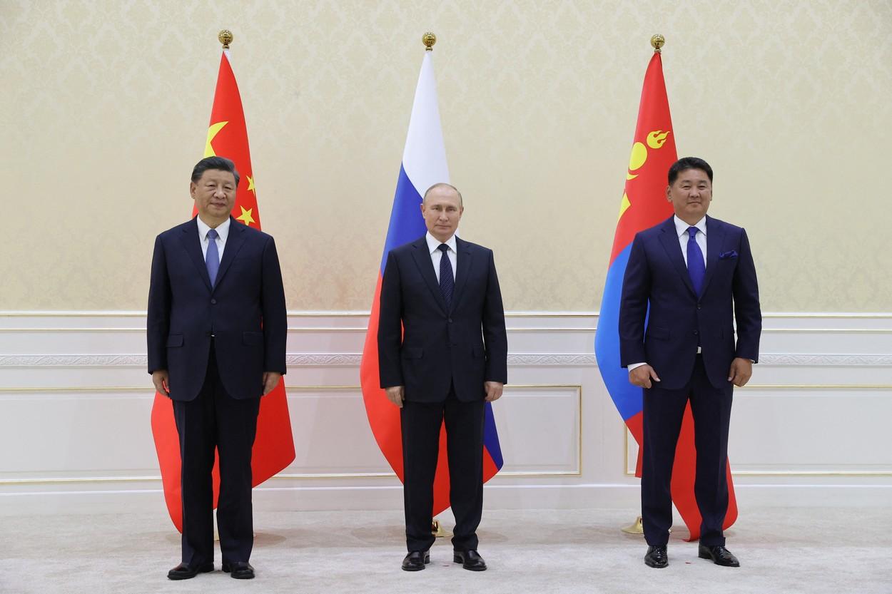 Putin s-a întâlnit cu Xi Jinping în Uzbekistan. Liderul rus se plânge că Occidentul vrea să creeze "o lume unipolară"