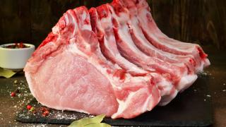Preţul cărnii de porc s-ar putea dubla, susține unul dintre marii fermieri din România: "Este o realitate cruntă"