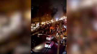 SUA și Israel, acuzate că au pus la cale protestele din Iran. Susținătorii guvernului de la Teheran au ieșit în stradă și au ars drapelele celor două țări