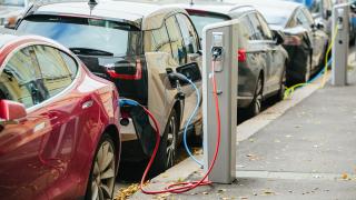 40 de staţii de încărcare pentru maşini electrice ar putea fi amplasate în Bucureşti, până la sfârşitul anului 2025