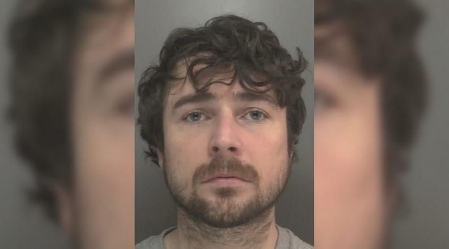 Lewis Dunn Bărbatul a recunoscut că a sechestrat-o, provocând vătămare corporală gravă