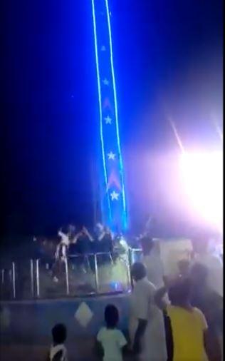 În imagini, roata poate fi văzută cum este înclinată ușor într-o parte și se lovește de pâmânt