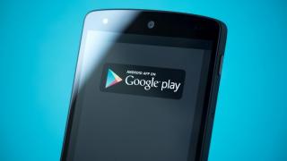 Google avertizează toți utilizatorii de sisteme Android să nu-și instaleze două aplicații: „Fura datele conturilor bancare”