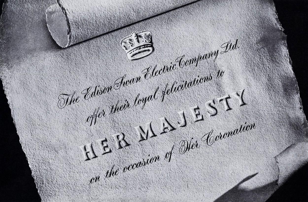 Reclamă publicitară din anii 1950 de la o revistă care sărbătorește încoronarea Reginei Elisabeta a II-a