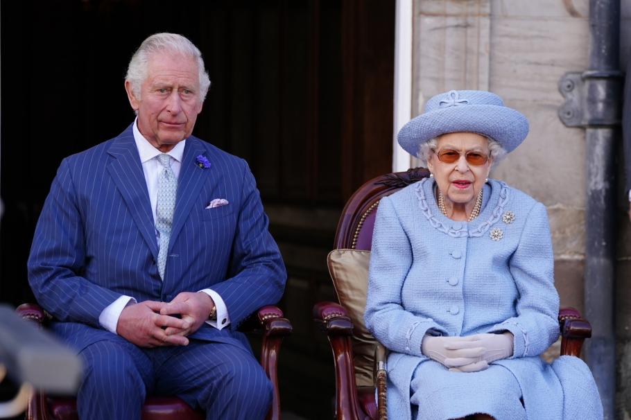 Charles este noul Rege al Marii Britanii și Irlandei de Nord Charles este noul Rege al Marii Britanii și Irlandei de Nord