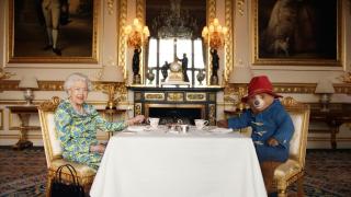 Ursuleţul Paddington, omagiu după moartea Reginei Elisabeta a II-a: „Mulțumesc, doamnă, pentru tot”