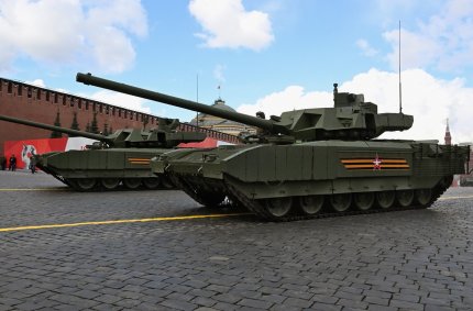 Rusia vrea să trimită pe frontul din Ucraina noile sale tancuri T-14 Armata. UK: "O decizie cu risc ridicat"