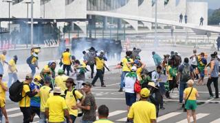 Preşedintele Lula da Silva l-a demis pe şeful armatei după revoltele din capitala Braziliei