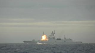 O navă de război rusă cu rachete hipersonice va participa la un exercițiu comun cu China