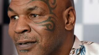 Mike Tyson, acuzat din nou de viol. Ar fi profitat de o femeie, într-o limuzină, la începutul anilor '90. Victima cere 5 milioane de dolari daune morale