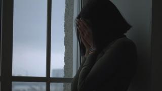"Dacă te culci cu mine, nu-l omor". Drama unei femei din UK care s-a lăsat violată, pentru a salva viața bărbatului cu care era la întâlnire