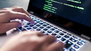 Un hacker olandez a furat datele tuturor austriecilor. Poliţiştii l-au prins după doi ani