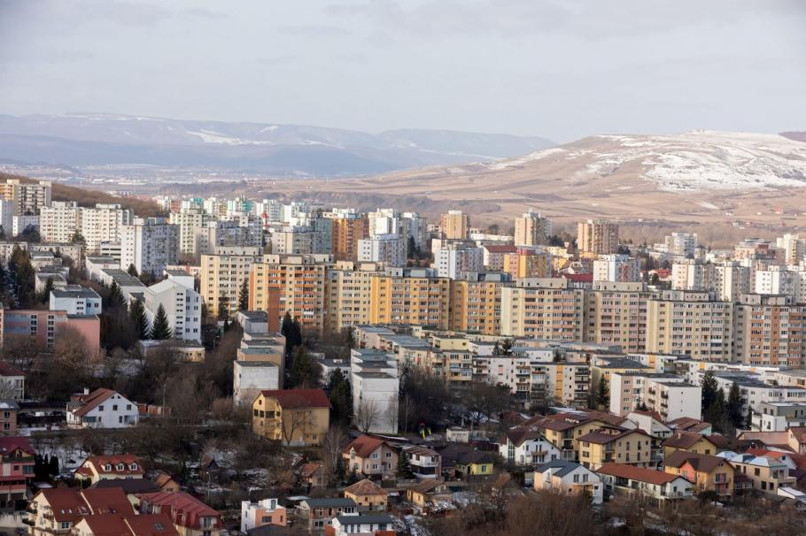 Apartamentele, mai scumpe cu 50% faţă de 2015. Cine a stat cu chirie în ultimii 8 ani şi-ar fi putut plăti aproape integral locuinţa Apartamentele, mai scumpe cu 50% faţă de 2015. Cine a stat cu chirie în ultimii 8 ani şi-ar fi putut plăti aproape integral locuinţa