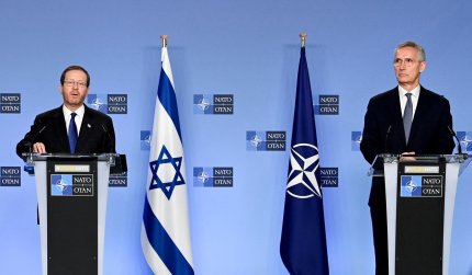 Președintele Israelului, Isaac Herzog, și secretarul general al NATO, Jens Stoltenberg.