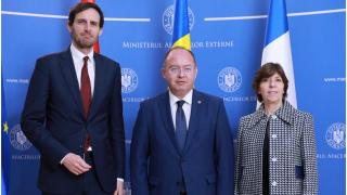 Franţa şi Olanda "aşteaptă cu nerăbdare aderarea României la Schengen cât de curând posibil". Declaraţia semnată la Bucureşti