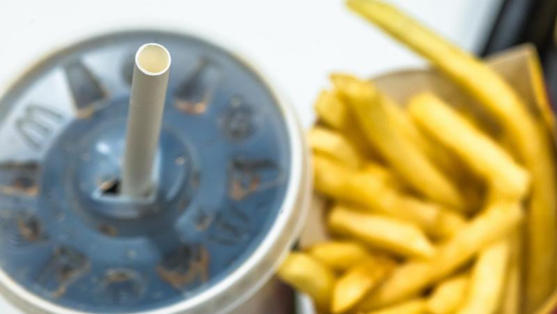McDonald’s testează capacele fără paie - o nouă modalitate de a proteja mediul înconjurător