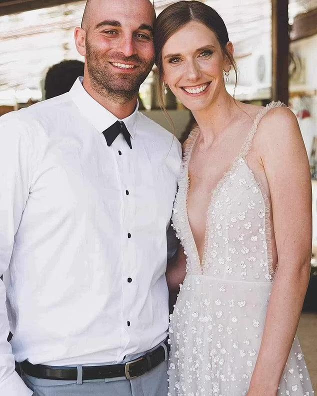 "Şi-au dat viaţa pentru ei". Povestea cuplului care a murit pentru a-şi salva bebeluşii de teroriştii Hamas, după ce le-au invadat casa. Copiii au stat 12 ore ascunşi