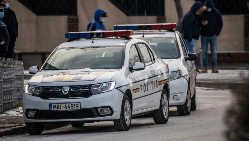 Afaceri cu maşini de lux inexistente, în Marea Britanie: gruparea, destructurată. 31 de percheziţii, 12 bărbaţi din Vâlcea reţinuţi