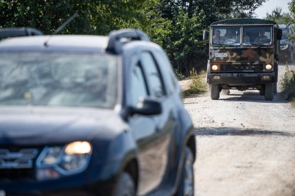 militari români lângă Plauru