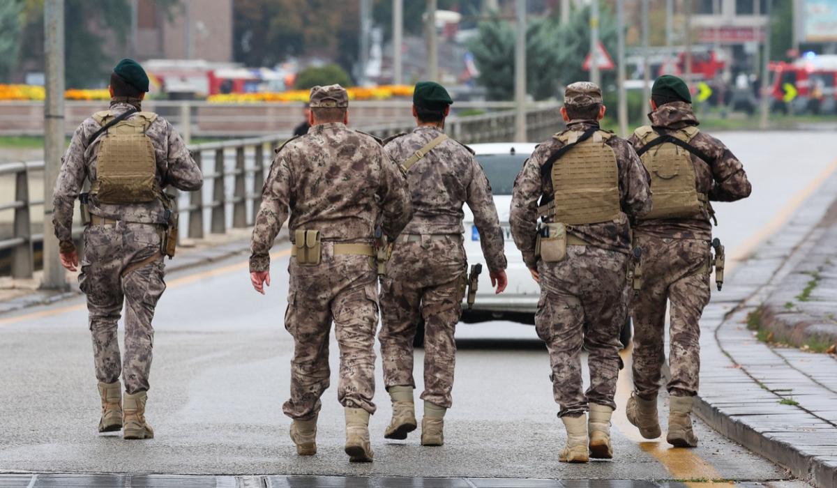 PKK a revendicat atentatul de la Ankara. Turcia răspunde bombardând 20 de ţinte folosite de terorişti, în nordul Irakului PKK a revendicat atentatul de la Ankara. Turcia răspunde bombardând 20 de ţinte folosite de terorişti, în nordul Irakului