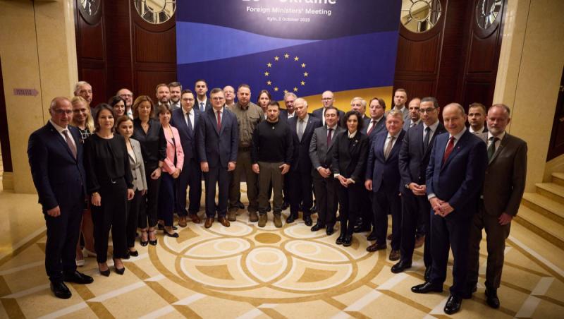 Reuniune istorică a miniştrilor de Externe la Kiev. Ucraina vrea să înceapă negocierile de aderare la UE în acest an 