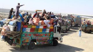 Ultimatum dat de Pakistan. Refugiații afgani, cu sutele de mii, trebuie să se reîntoarcă la regimul taliban