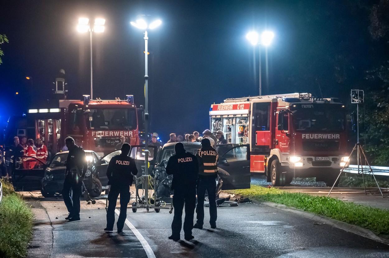 "Noi te iubim de aici de jos". Dani şi Rebeca au murit pe loc, spulberaţi frontal de un SUV în Germania. Cei doi erau plecaţi înafară la studii