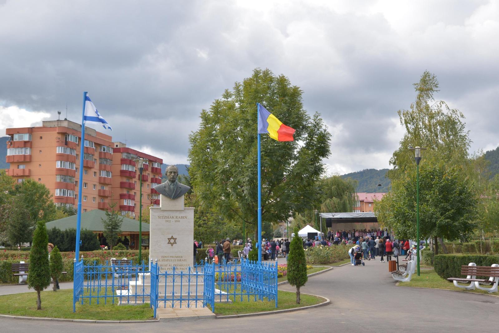 Braşovul, solidar cu Israelul: literele de pe Tâmpa și clădirea primăriei vor fi iluminate în culorile statului