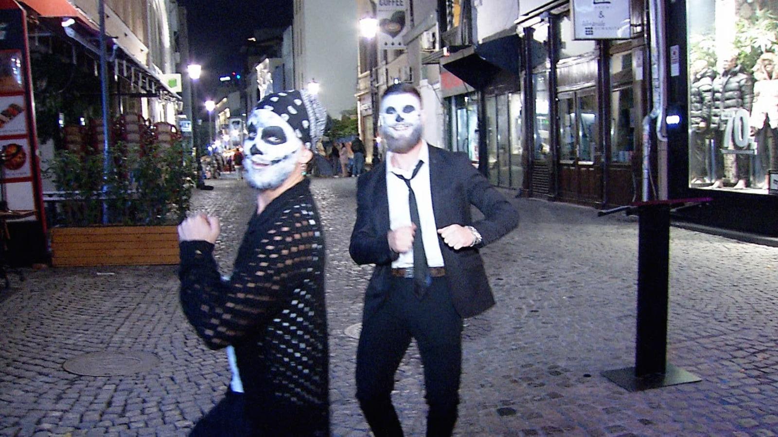 Noaptea de Halloween, motiv de distracție pentru tineri. Centrul Vechi a fost împânzit de costumații înfricoșătoare