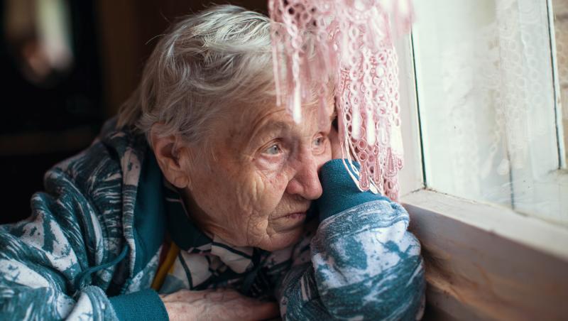 OMS declară singurătatea o problemă globală de sănătate publică: E la fel de periculoasă ca fumatul a 15 ţigări pe zi