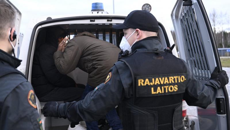 Rusia se răzbună pe Finlanda: Putin trimite refugiaţi peste graniţă pentru a destabiliza ţara. Helsinki vrea să închidă frontiera